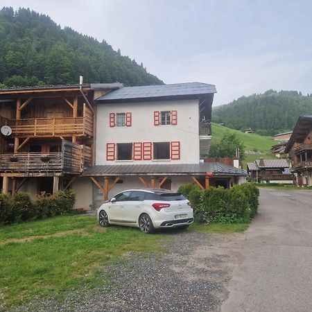 La Duchere 6 Personnes Le Plan La Giettaz Esterno foto